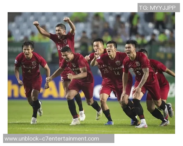 鹿特丹足球俱乐部的辉煌历程与未来展望：从历史到现代的足球文化传承